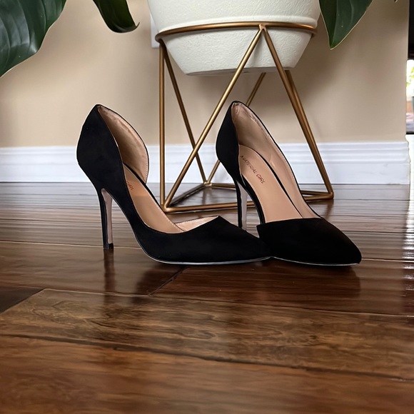 Sexy black suede stilettos - Picture 1 of 3